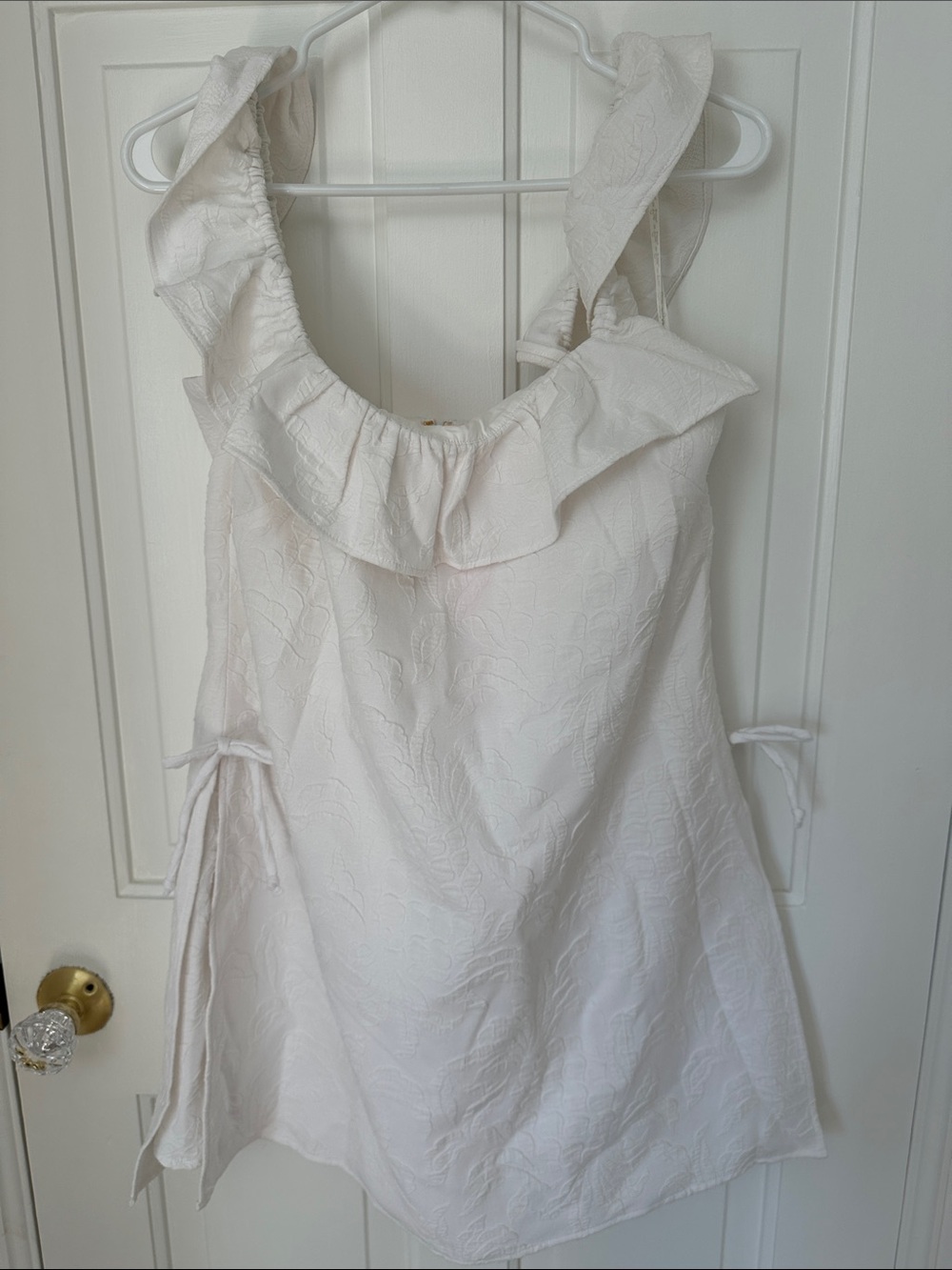 Lilly Pulitzer Zoya Ruffle Romper in Resort White Pineapple Jacquard, size 12